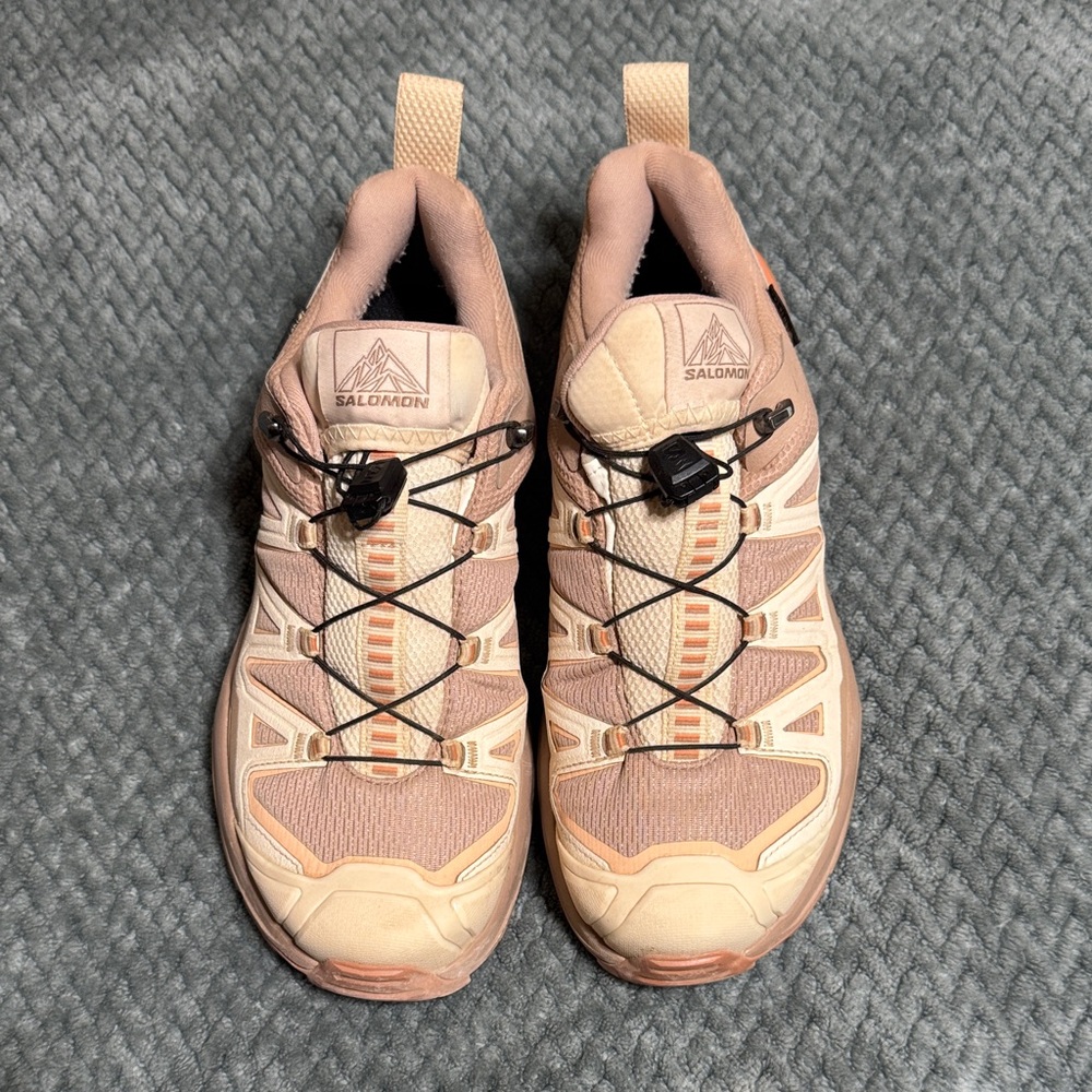 Salomon Women's Peach/Pale Pink Trail Running Shoes